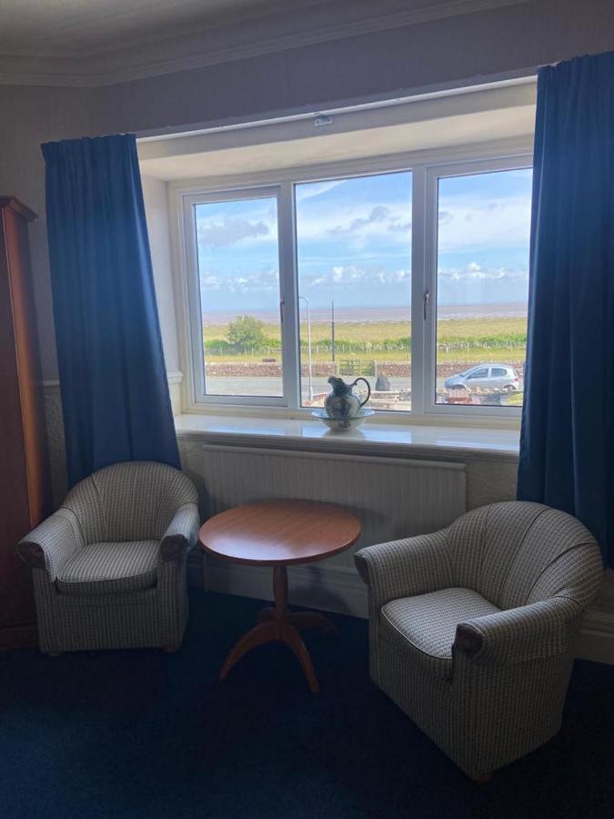 Clarkes Hotel Barrow In Furness Eksteriør billede