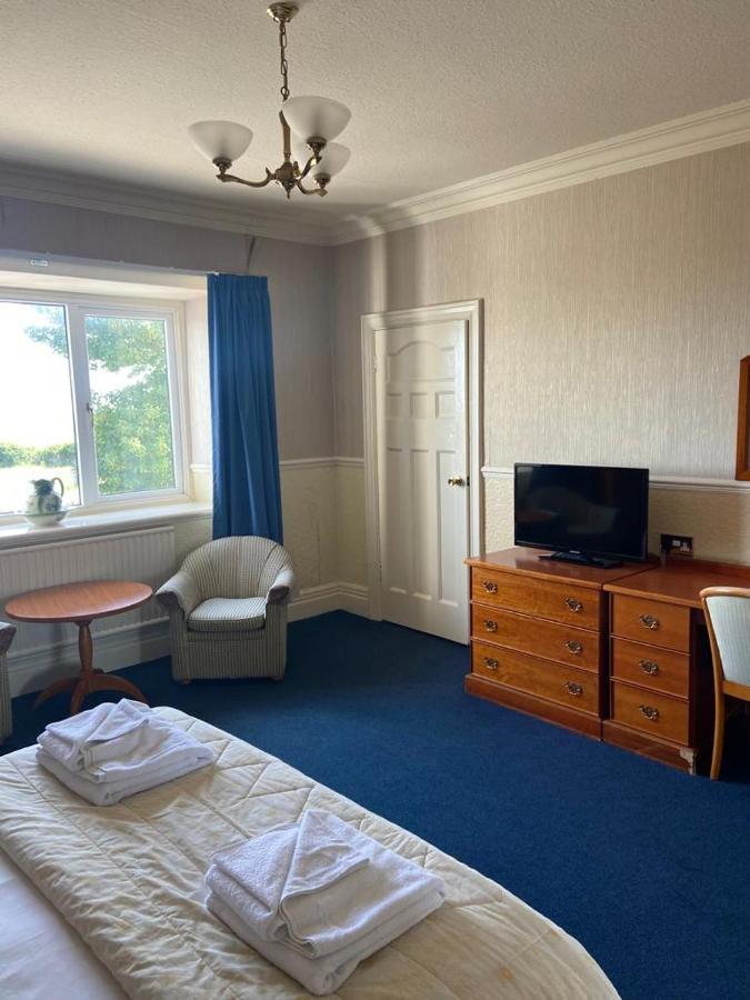 Clarkes Hotel Barrow In Furness Eksteriør billede