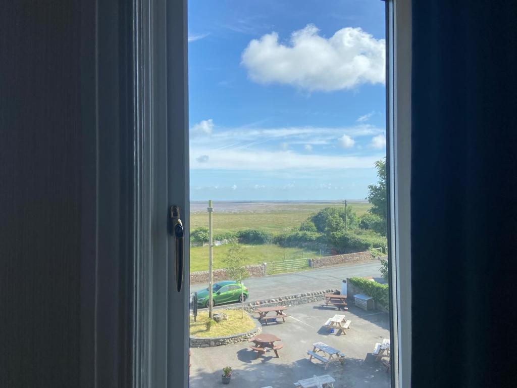 Clarkes Hotel Barrow In Furness Eksteriør billede