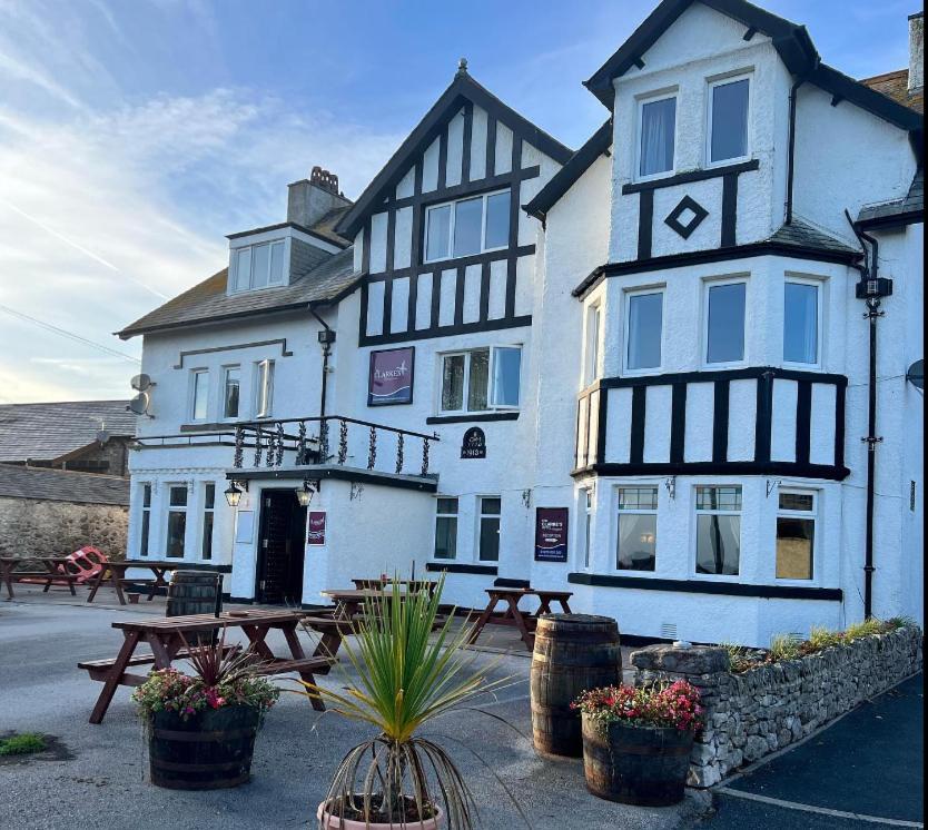 Clarkes Hotel Barrow In Furness Eksteriør billede