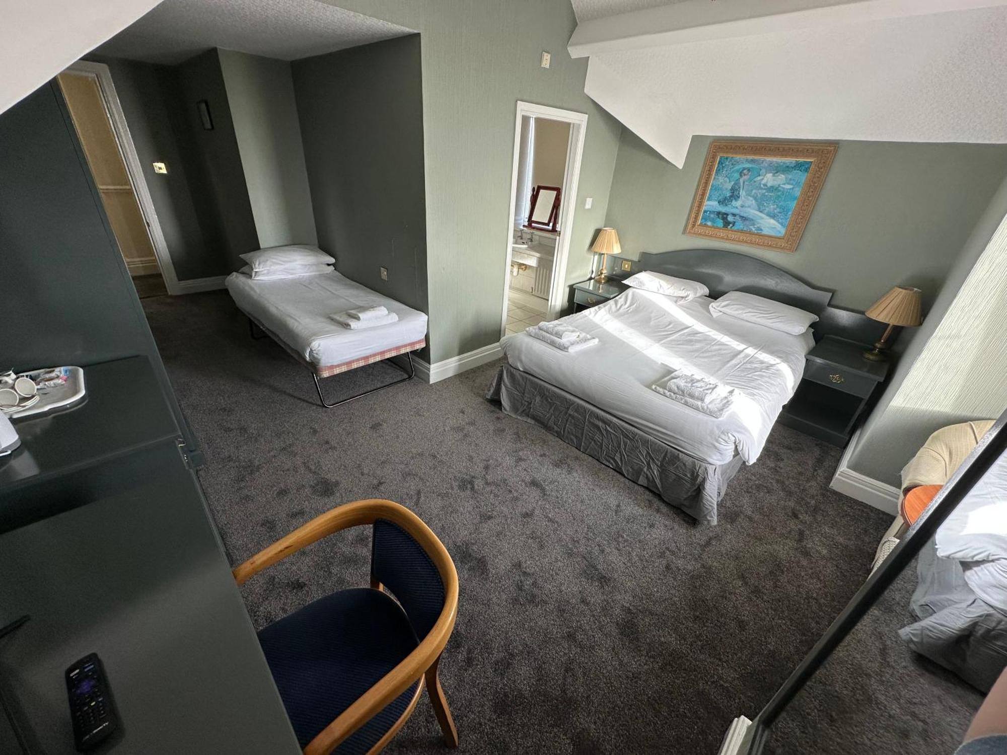 Clarkes Hotel Barrow In Furness Eksteriør billede